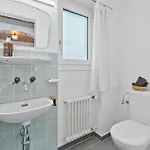 Chalet A&y Zum Goldenen Hirsch - View Kamin *