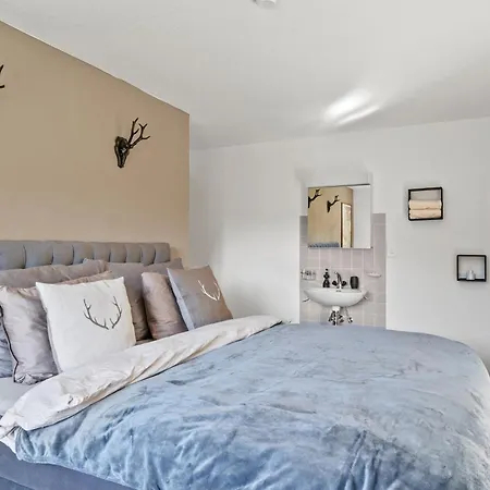 A&y Zum Goldenen Hirsch * Davos