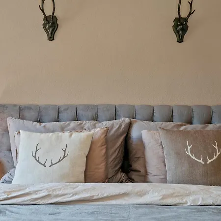 A&y Zum Goldenen Hirsch Chalet