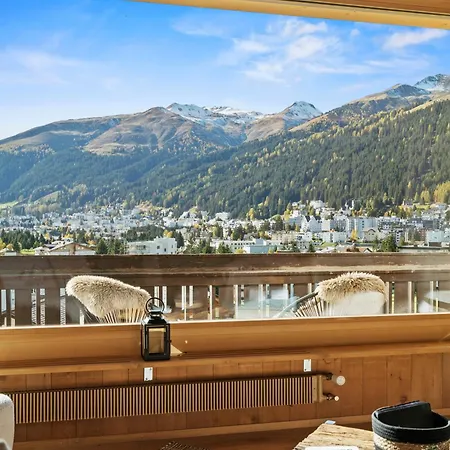 A&y Zum Goldenen Hirsch - View Kamin * ダヴォス・プラッツ